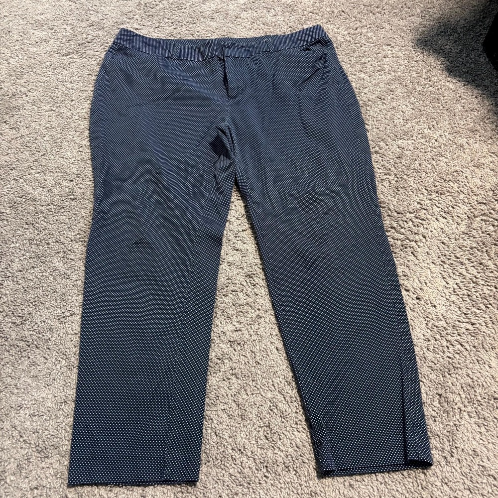 Faded Glory Women's Size 18 Navy Blue Polka Dot Stretch Capri Pants Casual Pull